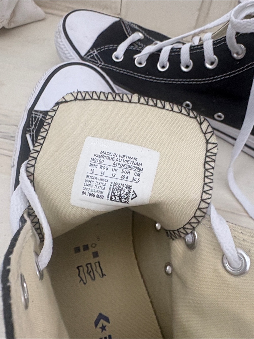 Converse High Tops - Picture 3 of 9